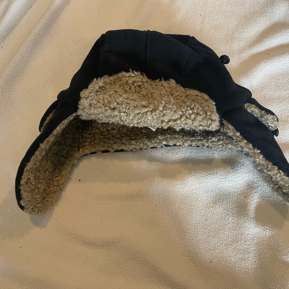Gap little kids black trapper hat with ear flaps size S/M EUC